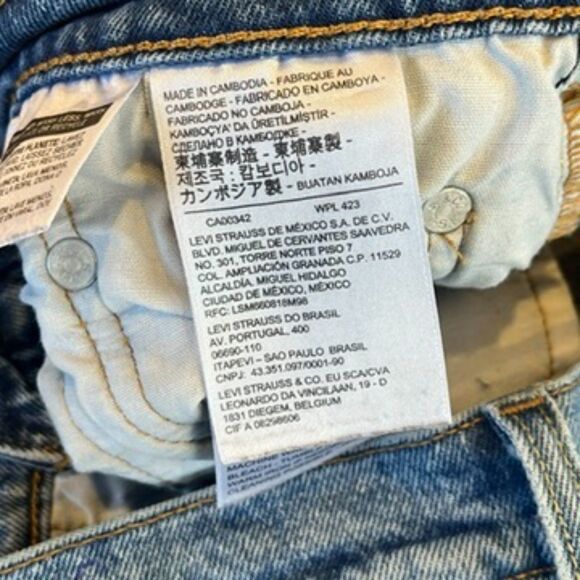 Levi's Premium Women's 501 Jeans Size 28 x 30 Slim Leg Button Fly - Picture 12 of 12